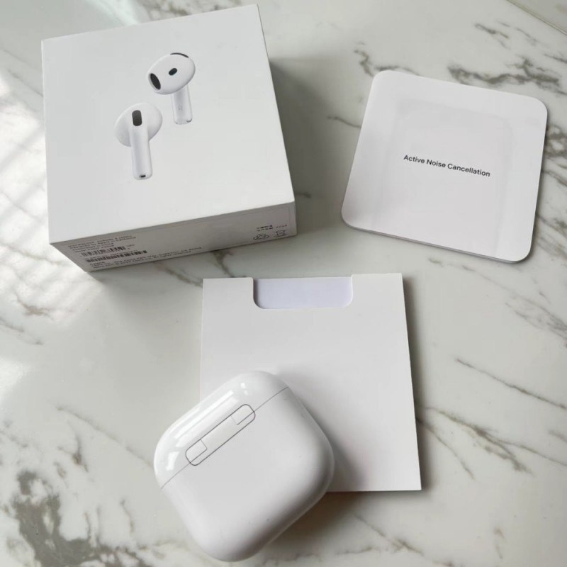 Чехол для AirPods Pro с защитой и Bluetooth