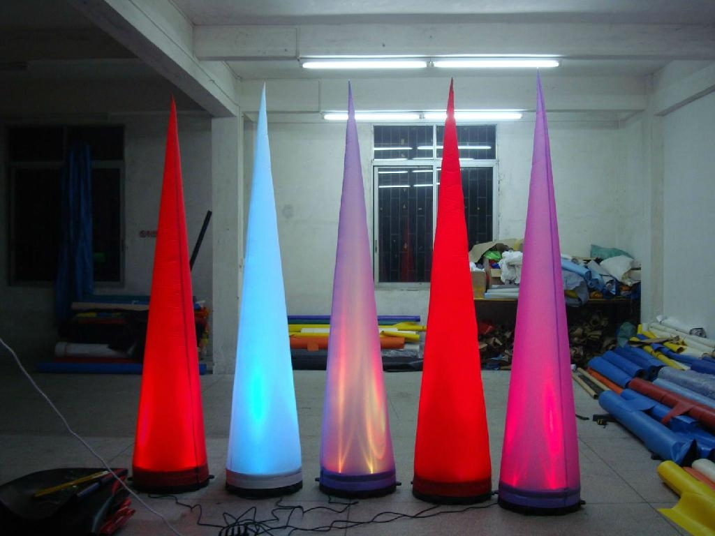 2023 New Advertising Inflatable Cones with Light System