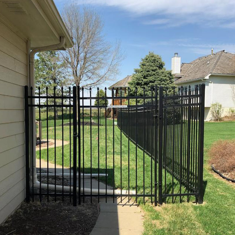 Tubular Steel Fence Metal Iron Panel Steel Fencing Fence Outdoor