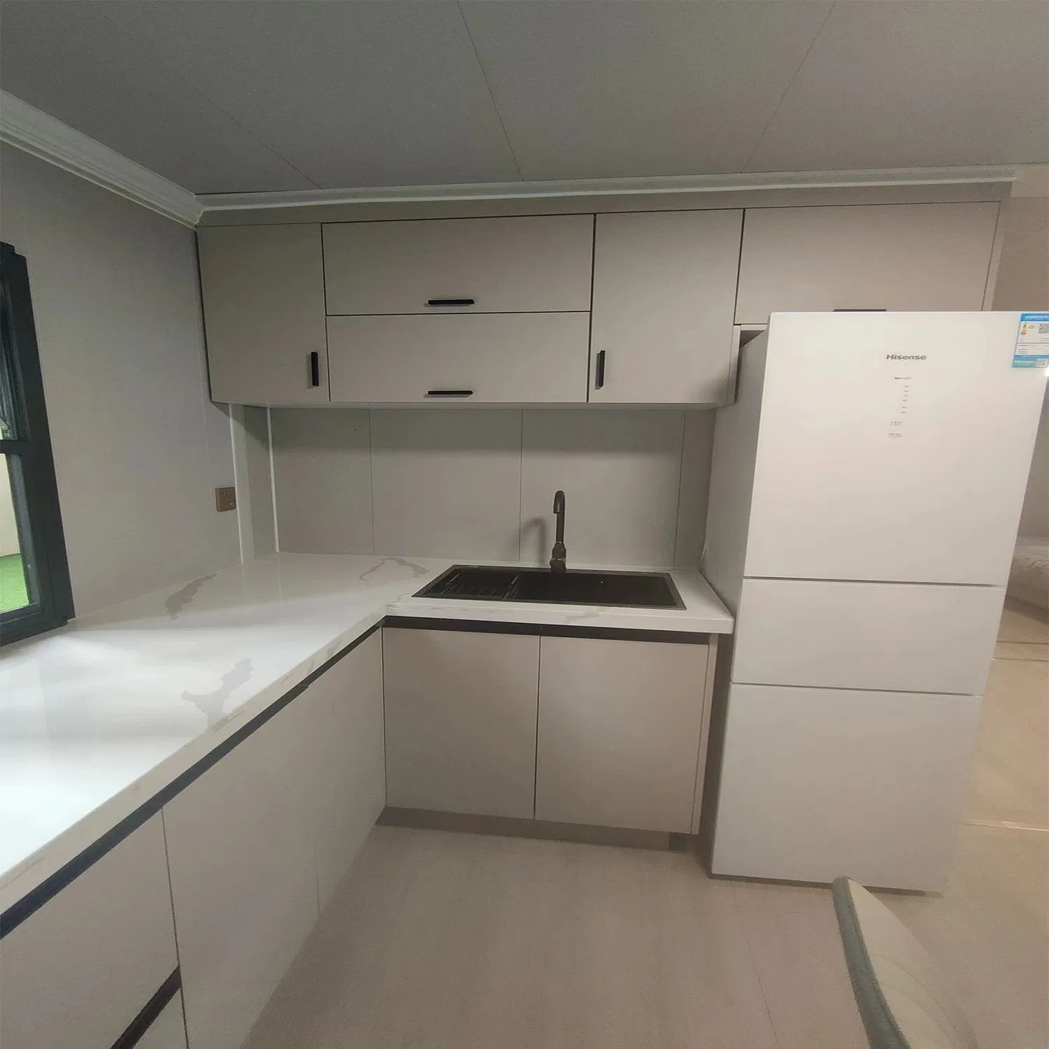 Modular Mobile Container House with Prefabricated Outdoor Housing and Bedroom Bathroom