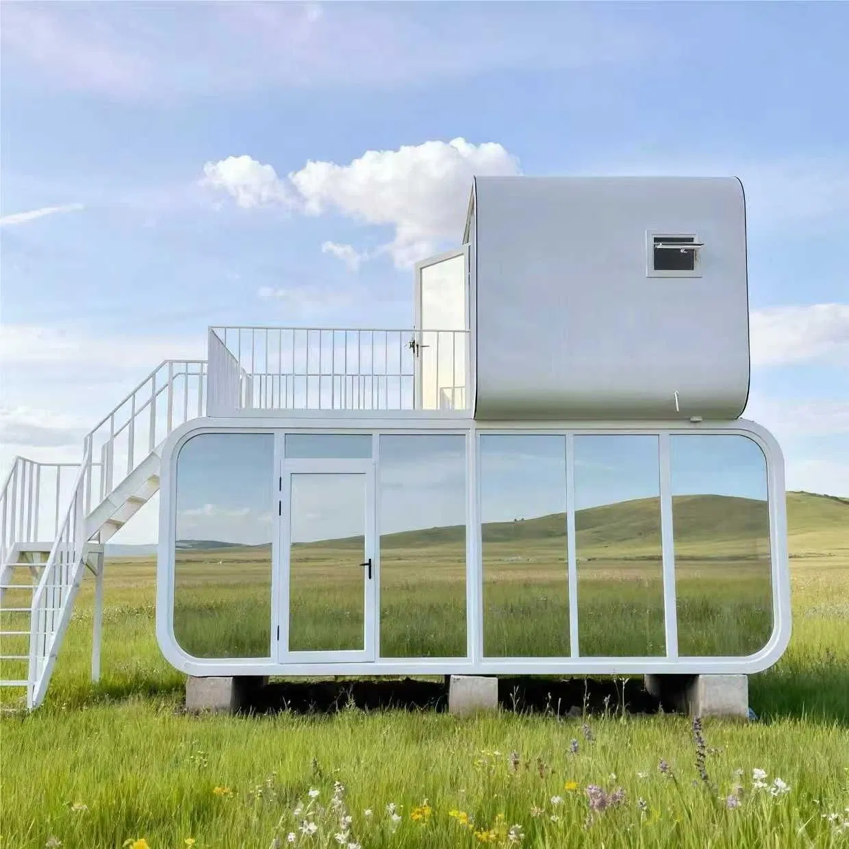 Quick Build Apple Capsule Prefab House with Bathroom for Tiny Hotel
