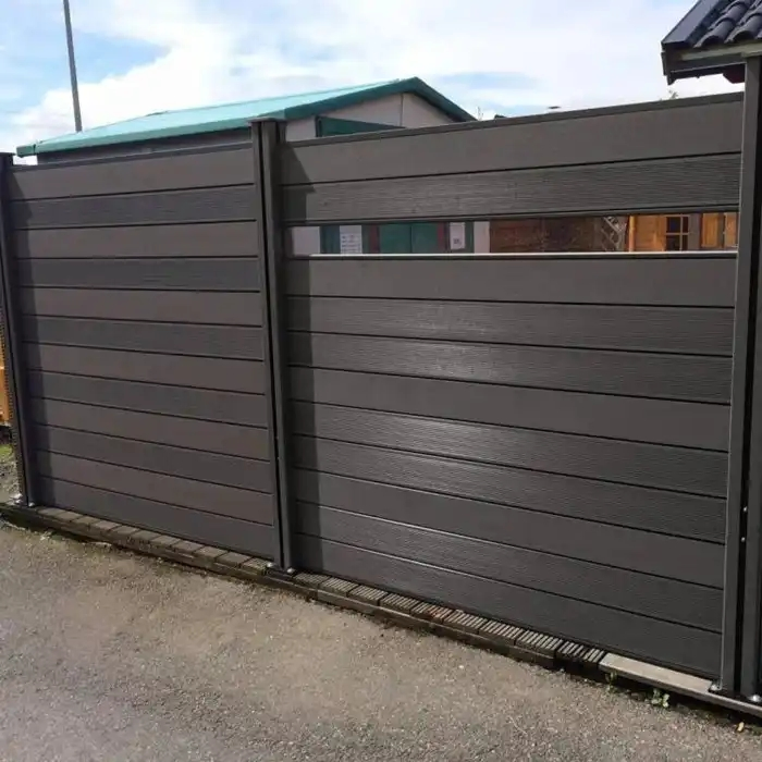 Wholesale Wood Plastic Composite Fencing Garden Board Privacy WPC Fence