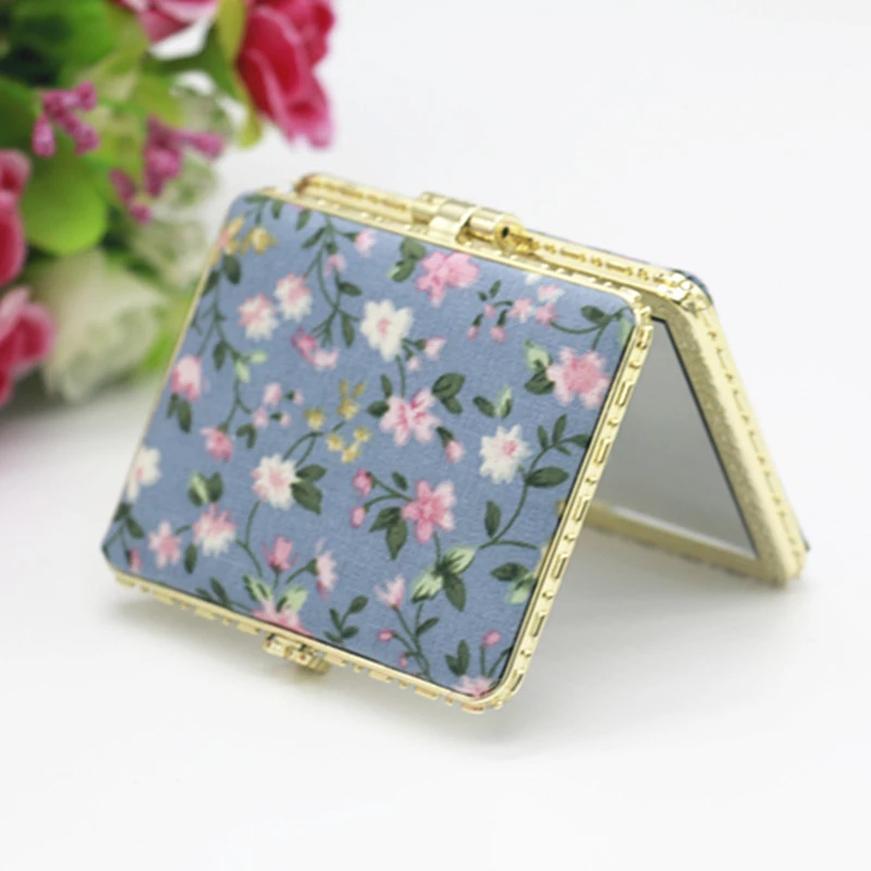Sqaure Shape Customized Hot Selling Hotel Portable Mirrors Bag with LED Cartoon Sport Mini Make up Fashion Design Mirror