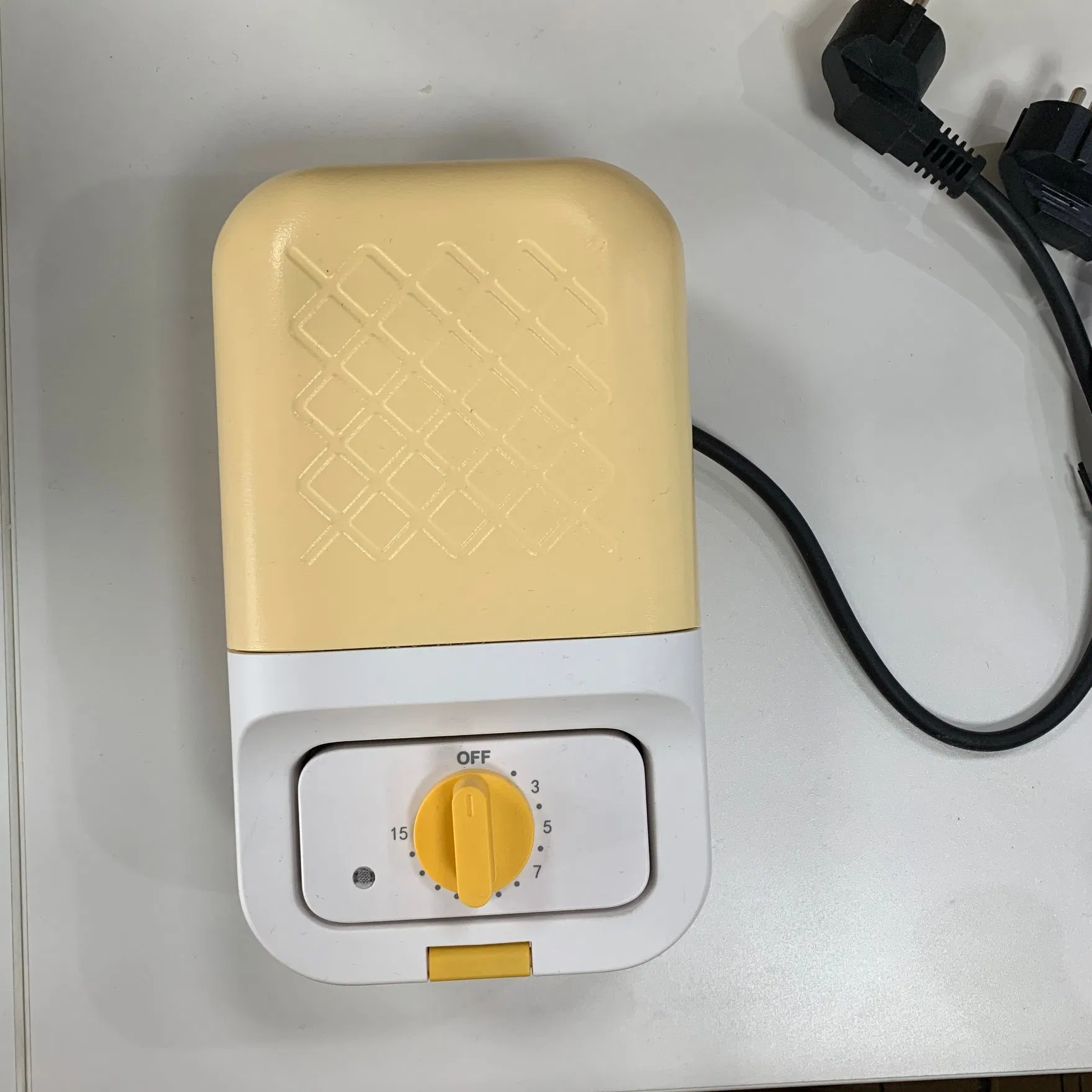 Timing Device Mini Snack Cake Maker with Optional Waffle Donut Sandwich Plate