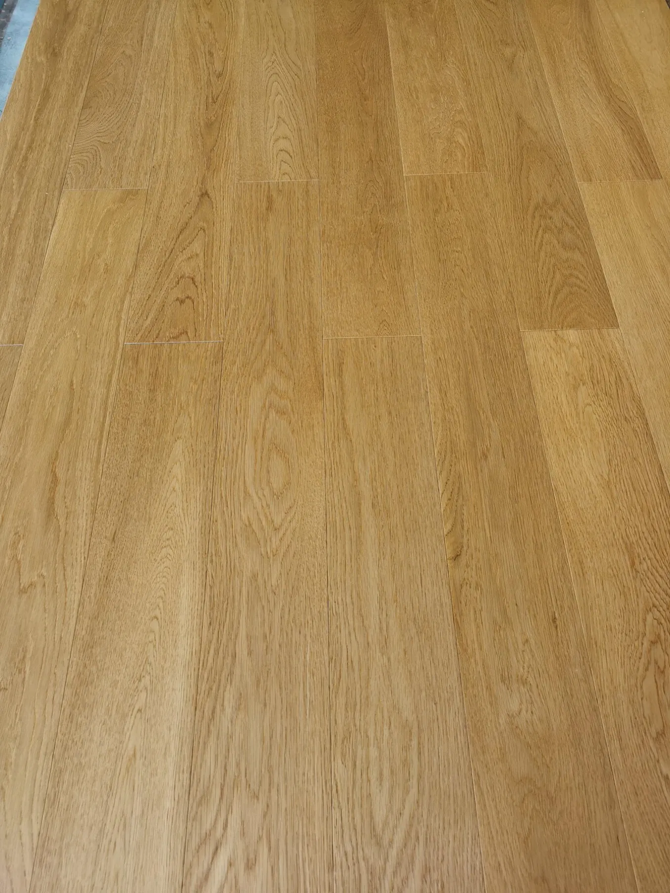 Eco Indoor Timber Flooring Multilayered European 15mm 18mm Engineered Hardwood White Oak Wood Flooring