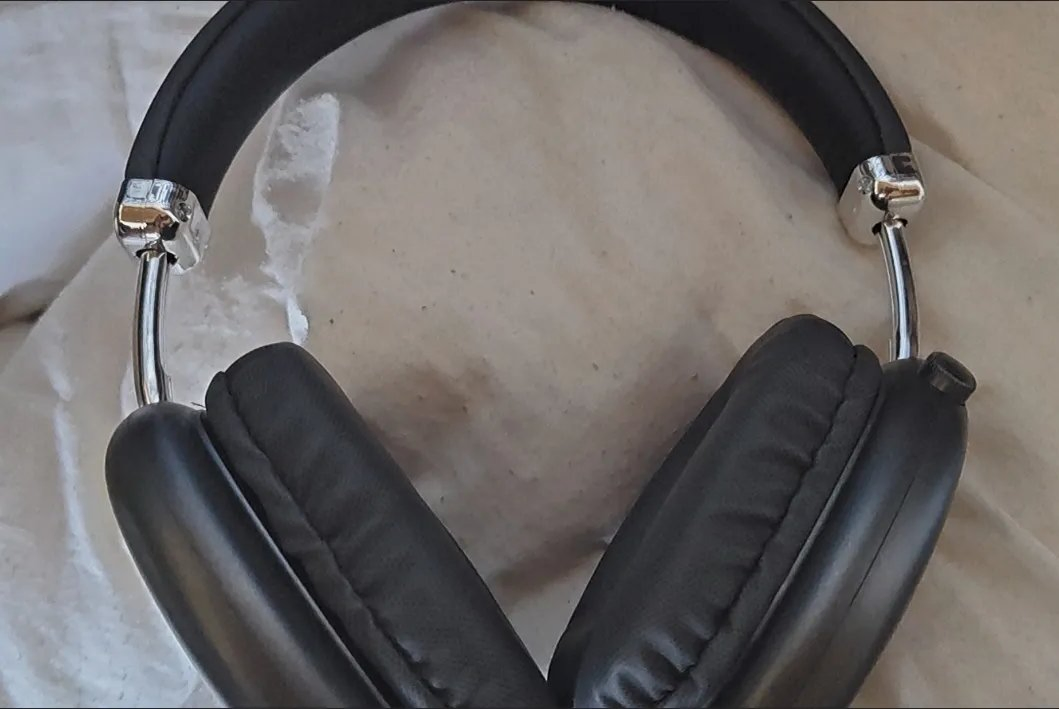 Беспроводные наушники PRO Max с шумоподавлением