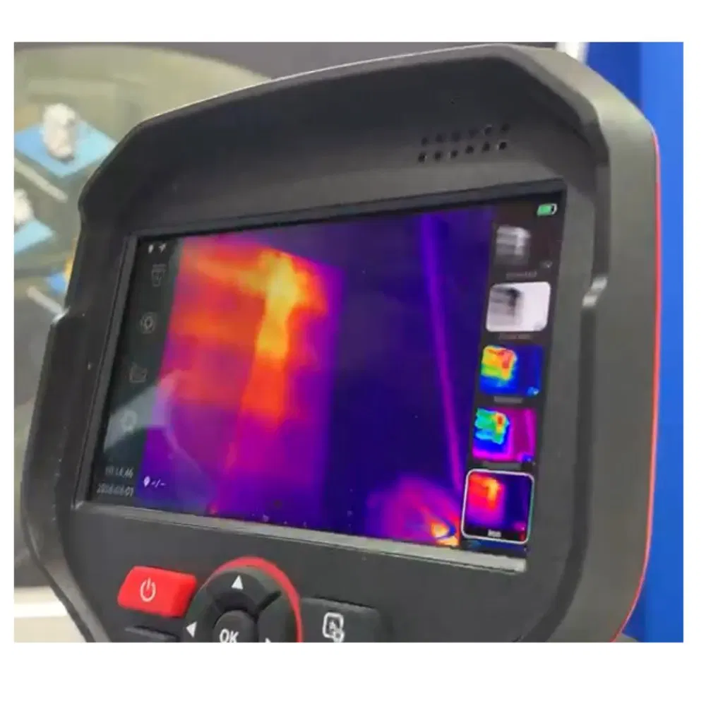Multi-Lens Thermal Camera with Intelligent Image Stabilization and 6-Hour Battery Life for Field Use