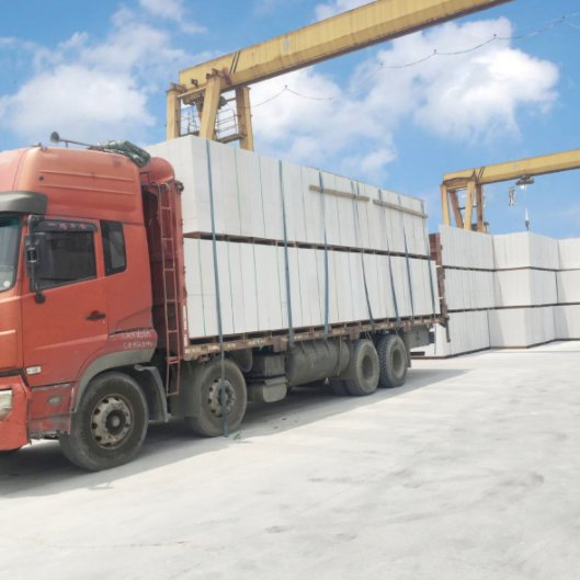 Building Materials Solid Block Lightweight AAC Wall Block for Courtyard