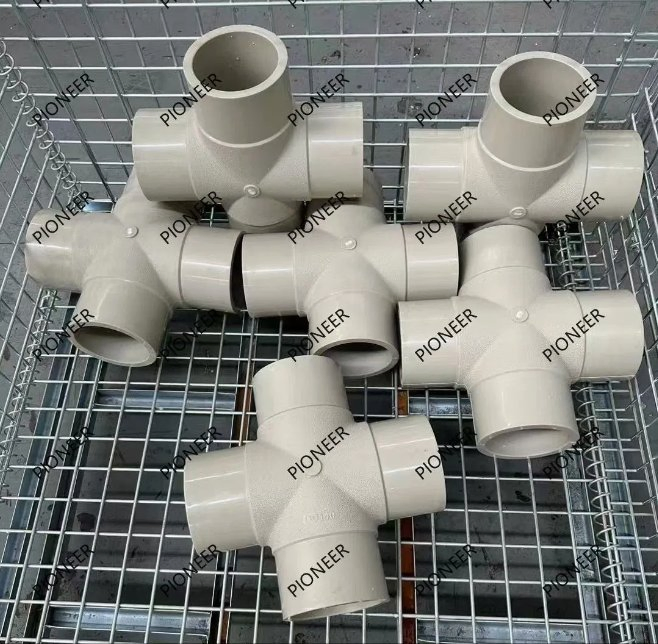 High Strength PP-H Plastic Cross Connector for Chemical Fluid Transport