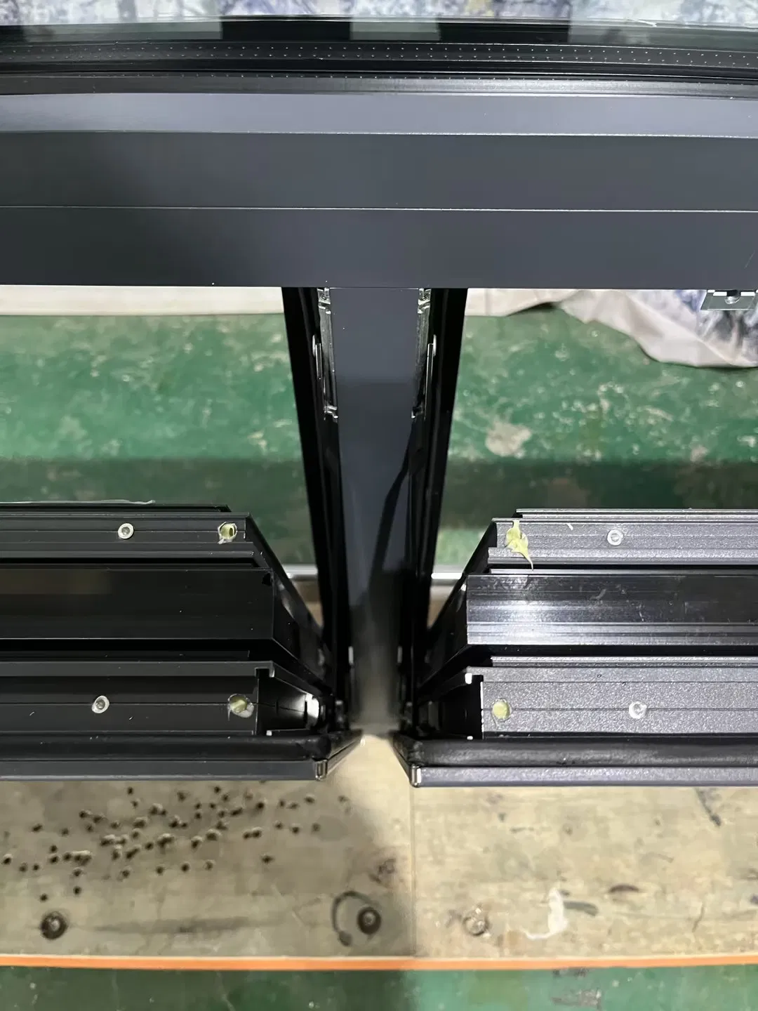 Penjoy Tempered Glass Soundproof Triple Pane Tilt Only Window Exterior