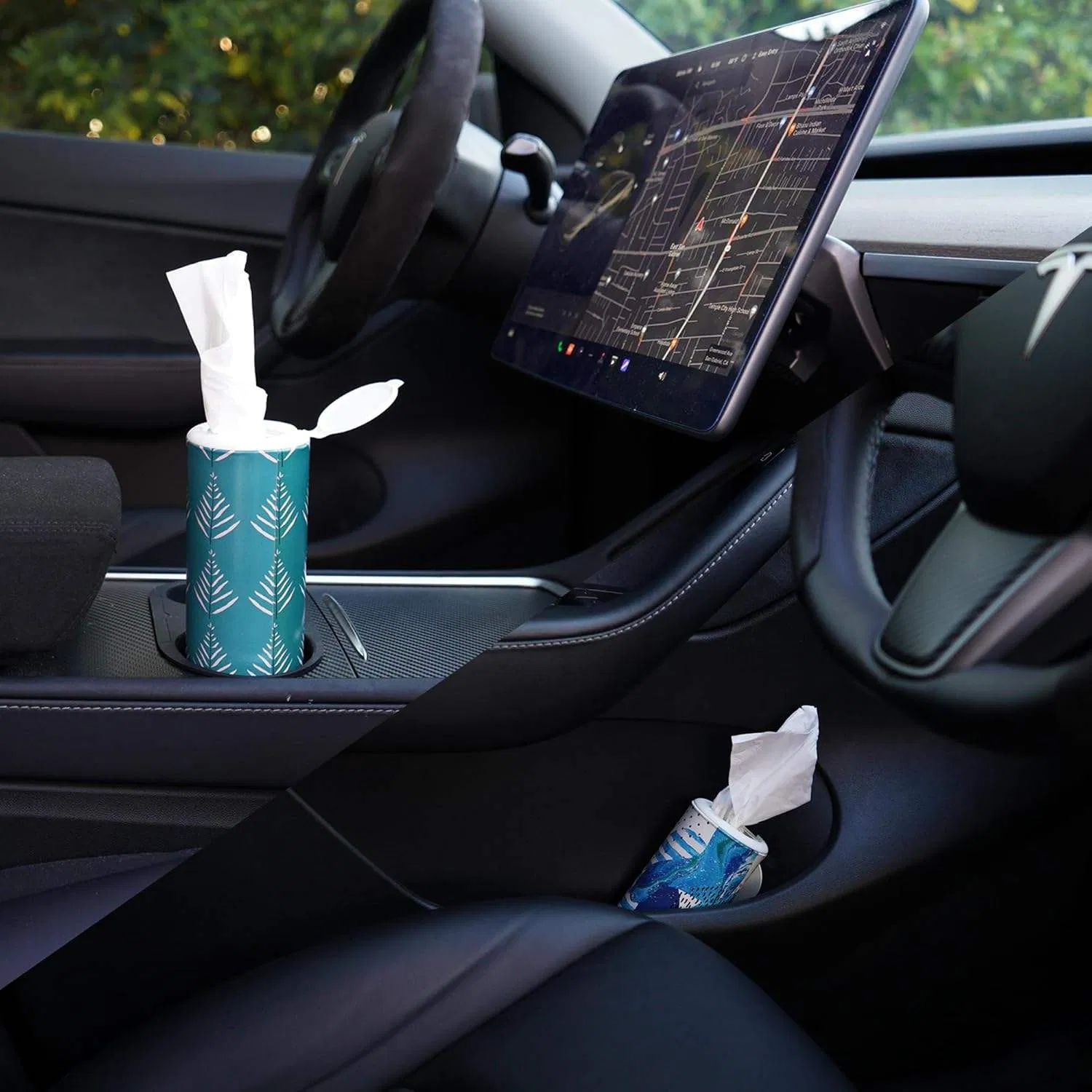 Tissues Small Cylinder Dispenser with Car Cup Holder Facial Tissues