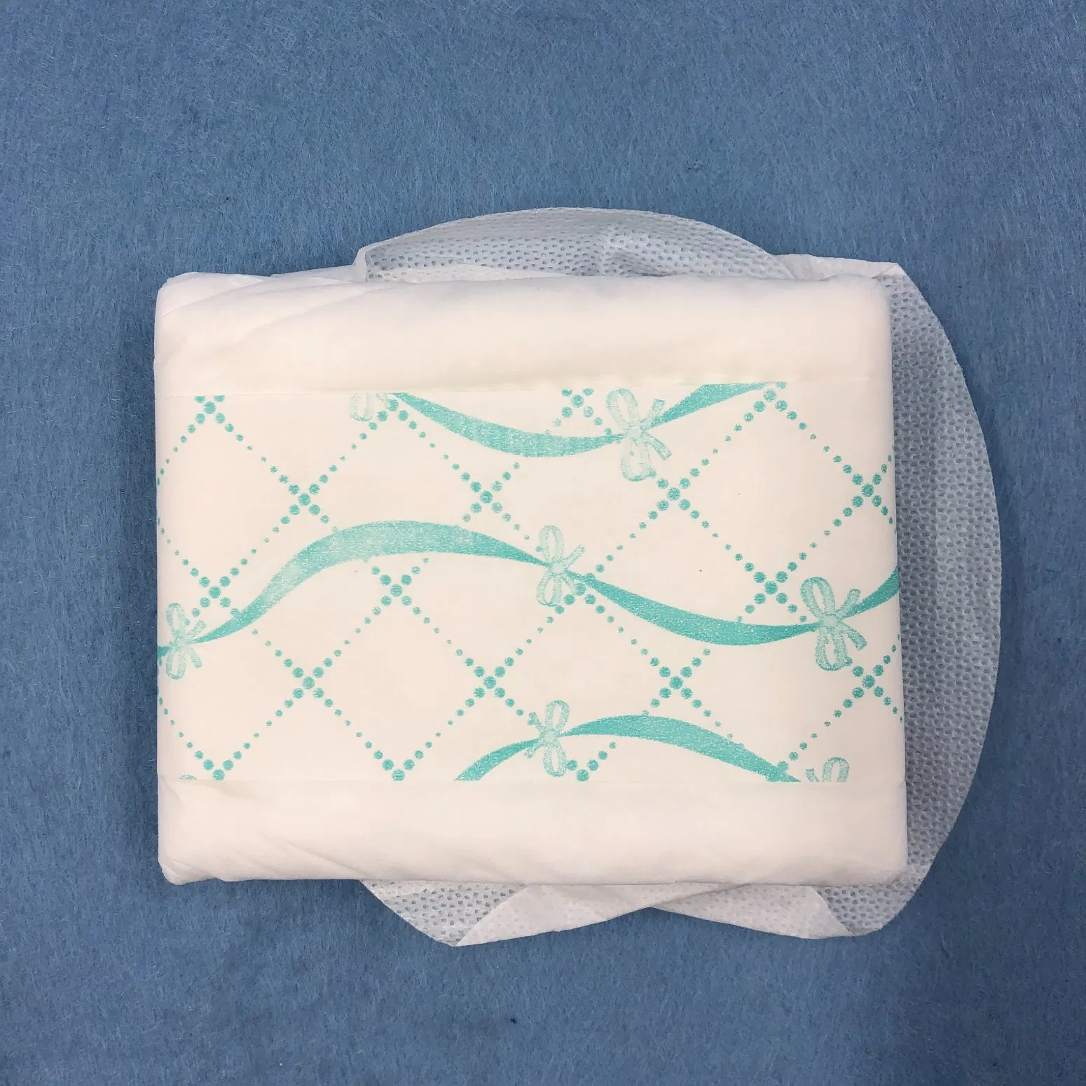 OEM Manufacturer Eco Friendly Feminine Hygiene Disposable Sanitary Napkin