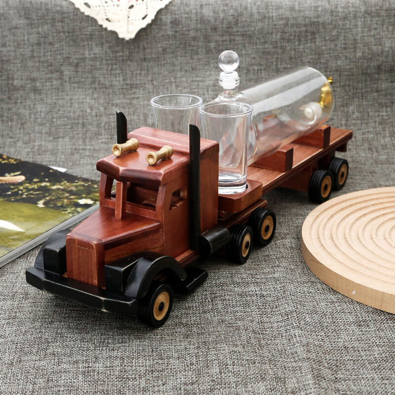 High Quality Unique Loader Design Lead Free Crystal Glass Classic Whisky Decanter Bottle with Custom Logo Option Luxury