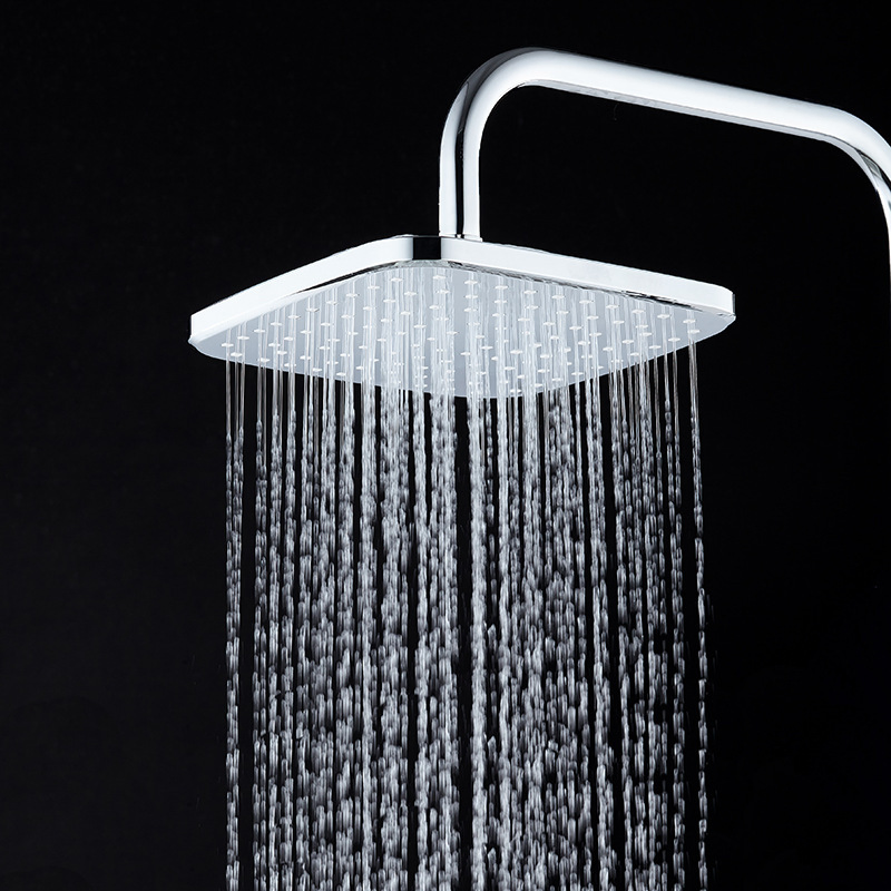 Modern Self-Cleaning Showerhead with Ergonomic Grip, Limescale-Resistant Self-Clean Nozzles