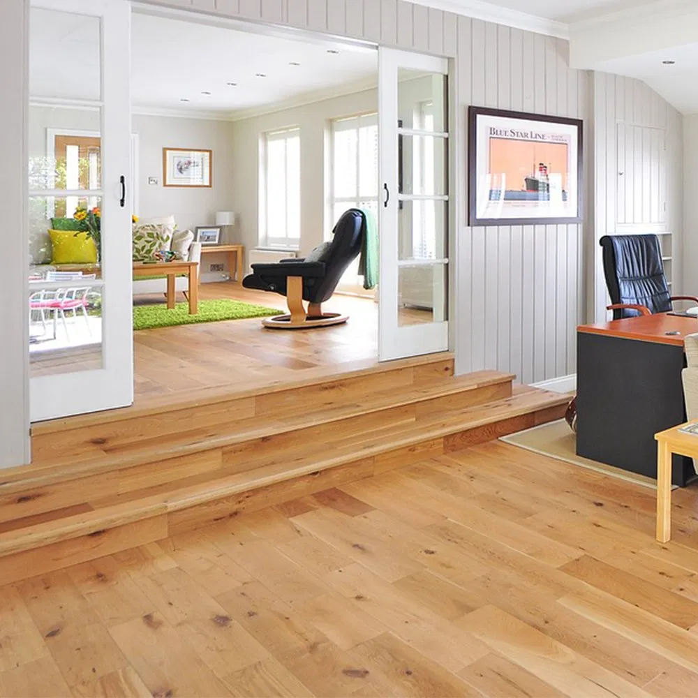 Паркетная SPC плитка с дизайном под дерево