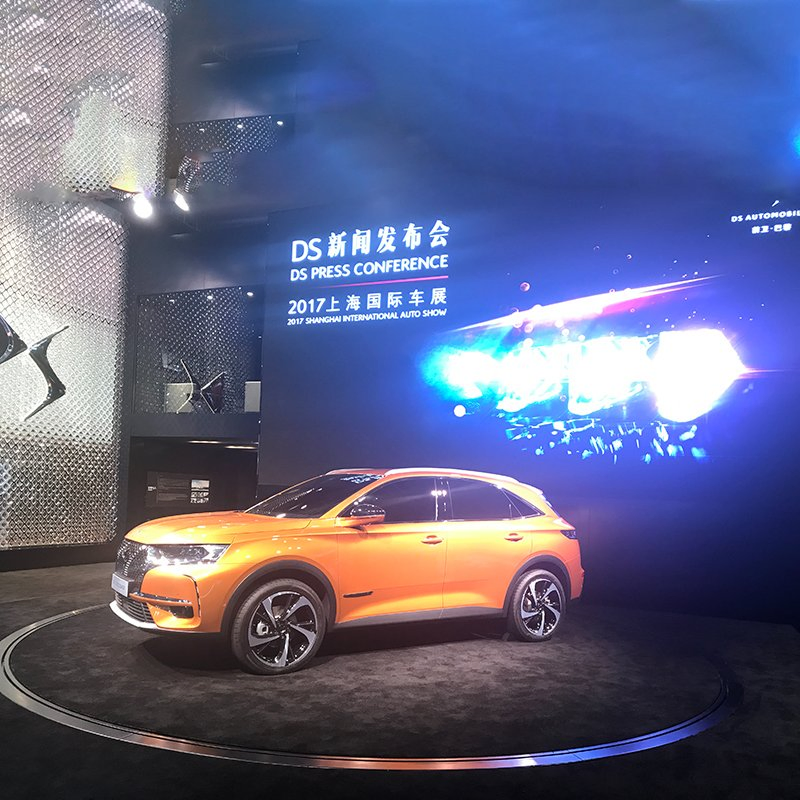 Display Car Turntable in Exhibition Exhibit Turntable