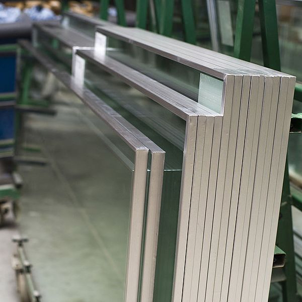 Hot Sale Safety Fireproof Clear Glass Fire Resistant Glass with High-Heat Resistance