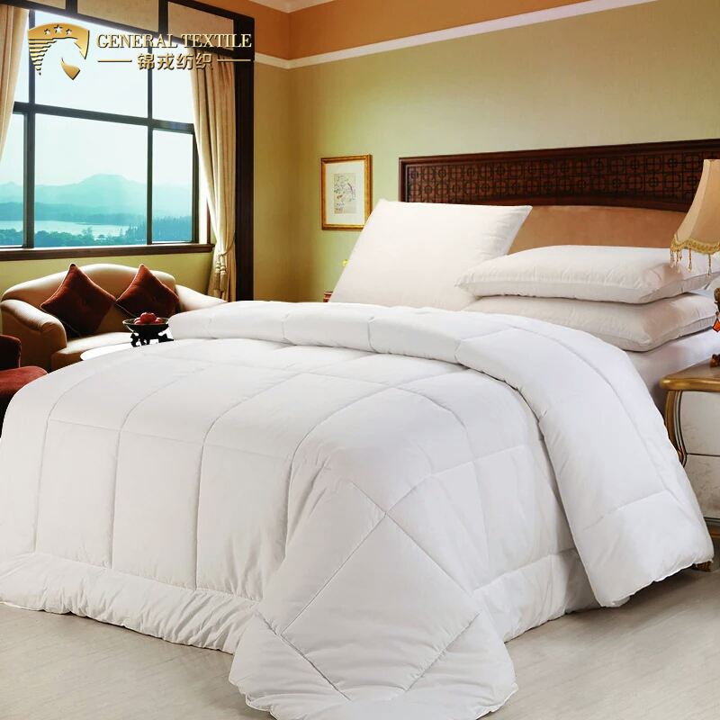 Wholesale Microfiber Custom 200GSM Summer Polyester Quilts Comforter Duvet