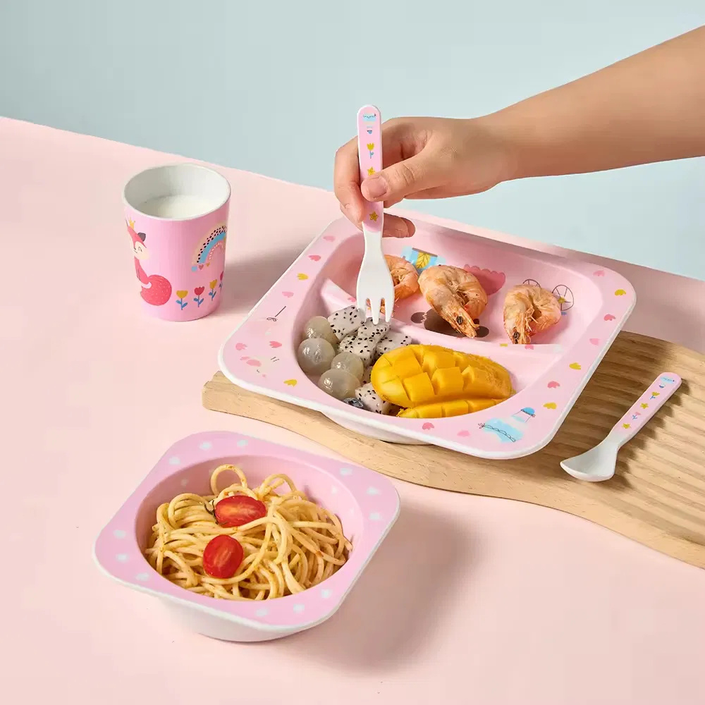 Eco-Friendly Kids RPET Plastic Melamine Dinner Plate and Fun and Functional RPET Kids Tableware Cutlery Set