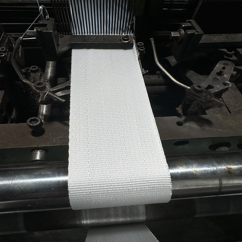 Тканая лента из высокопрочного нейлона и полиэстера для ремней безопасности