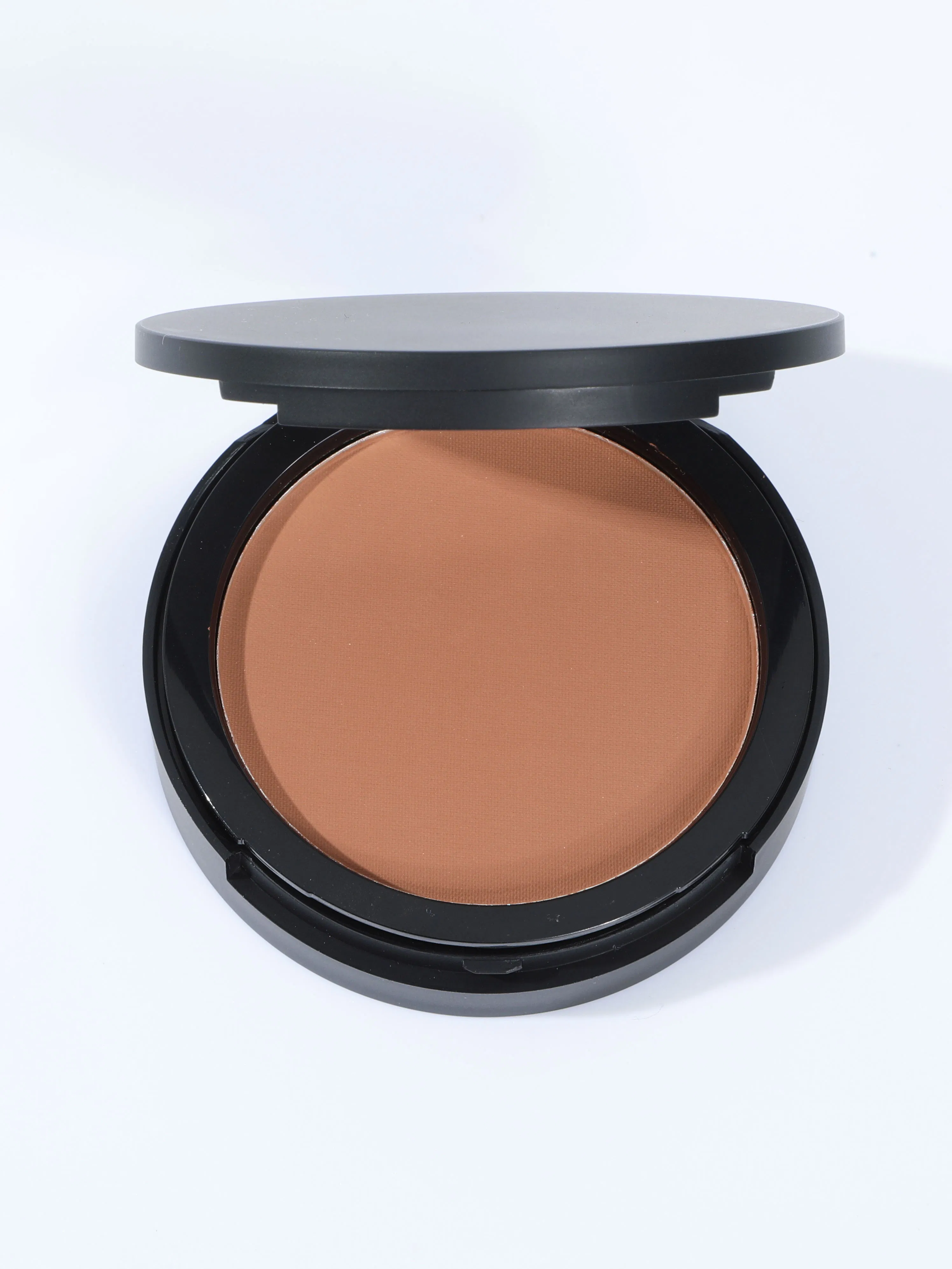 Lightweight Compact Powder with Natural Oil Control Formula