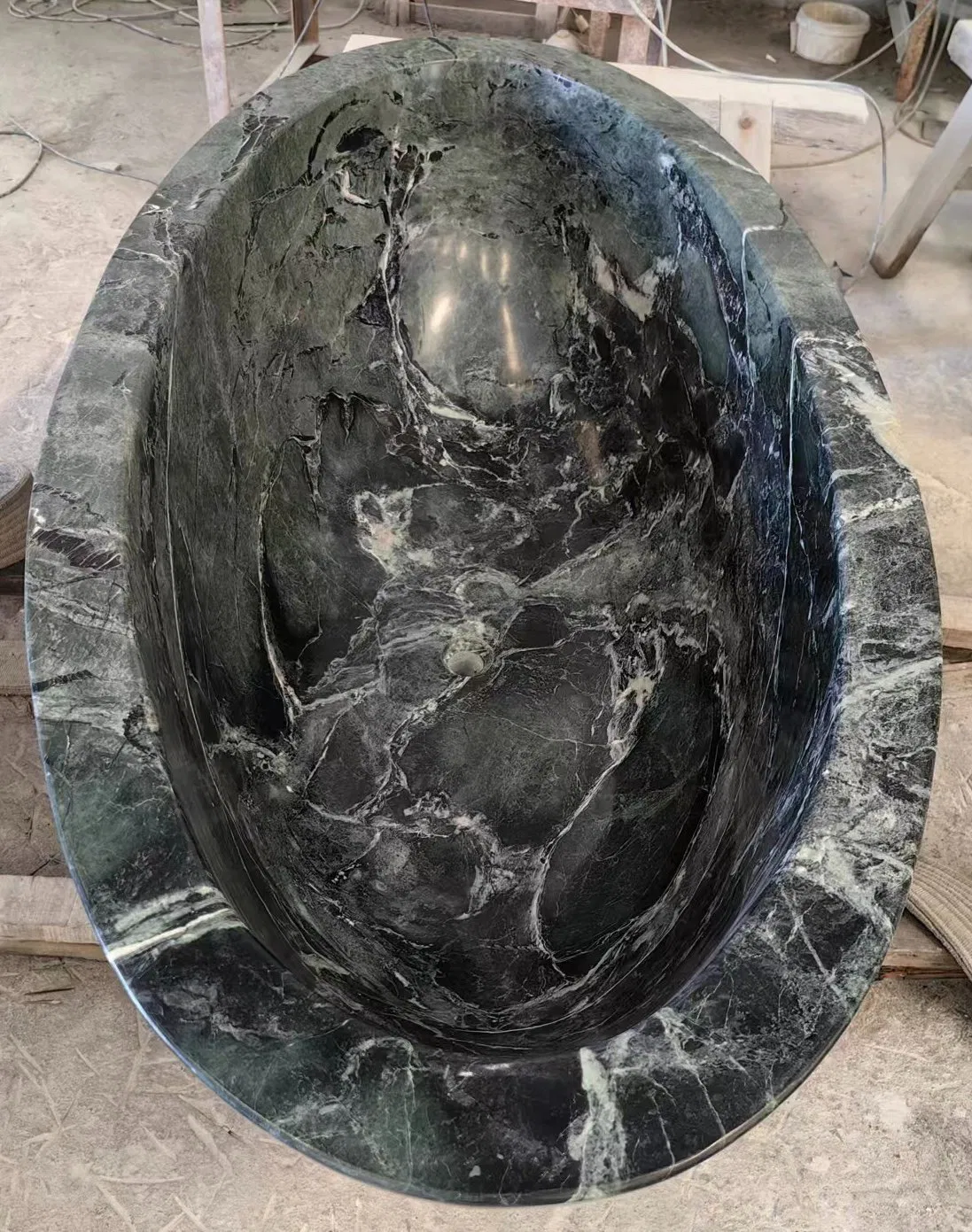 Customized Natural Stone Polished Verde Alpi Green Marble Bathtub for Home/Hotel/House/Resorts/villas Bathroom decoration