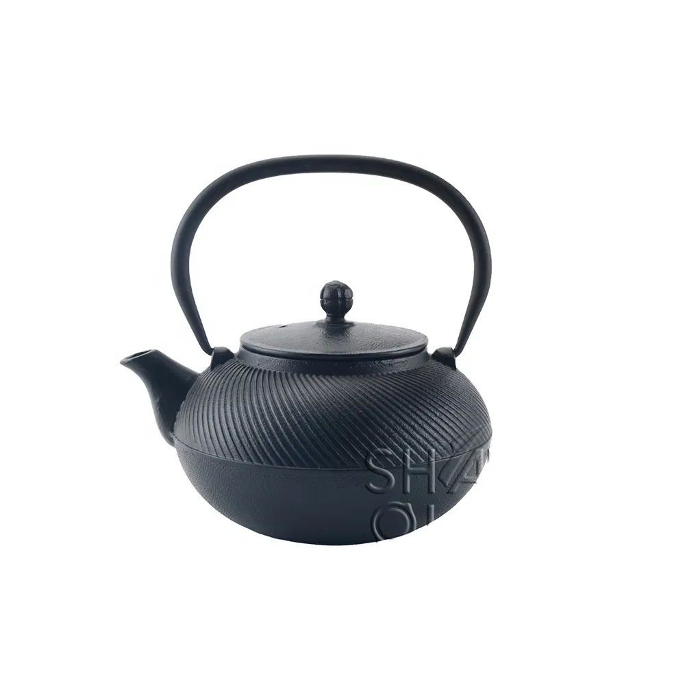 Чугунный чайник с резьбой, 1 л