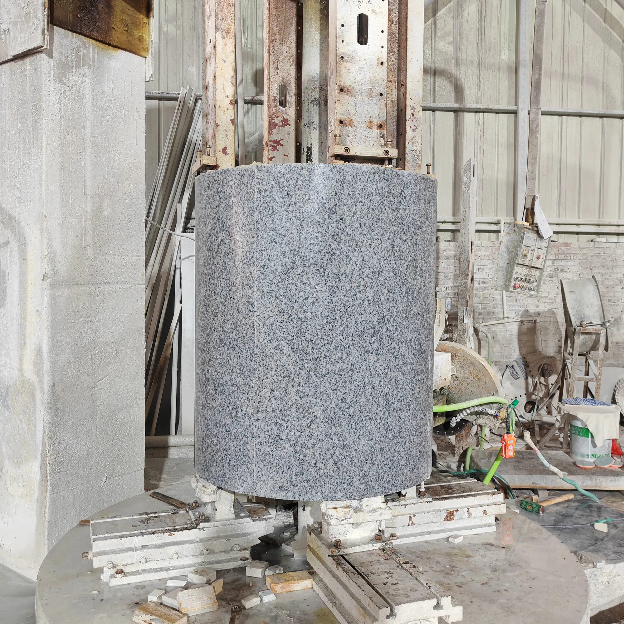 G633 Grey Granite Floor and Wall Tile for Sophisticated Kitchen Designs