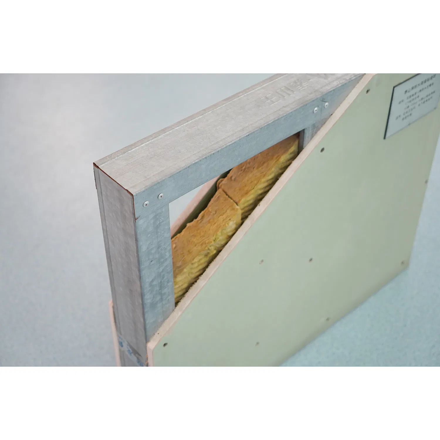 China Largest Manufacturer and High Quality Gypsum Board Gypsum Ceiling Tiles