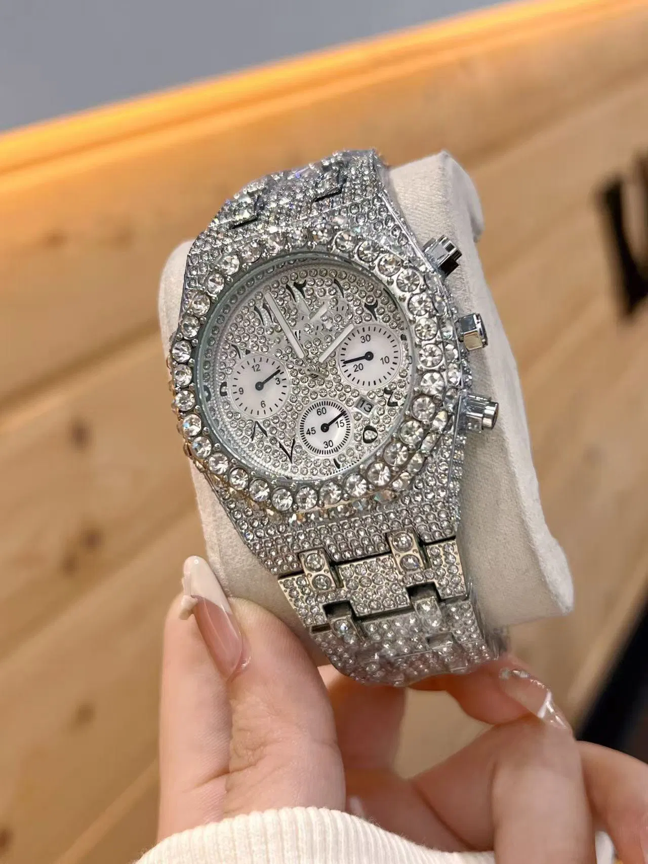 1: 1 AAA Dealer Best Quality Swiss Watch Men's Gift Royal Oak Ap 15500 Waterproof