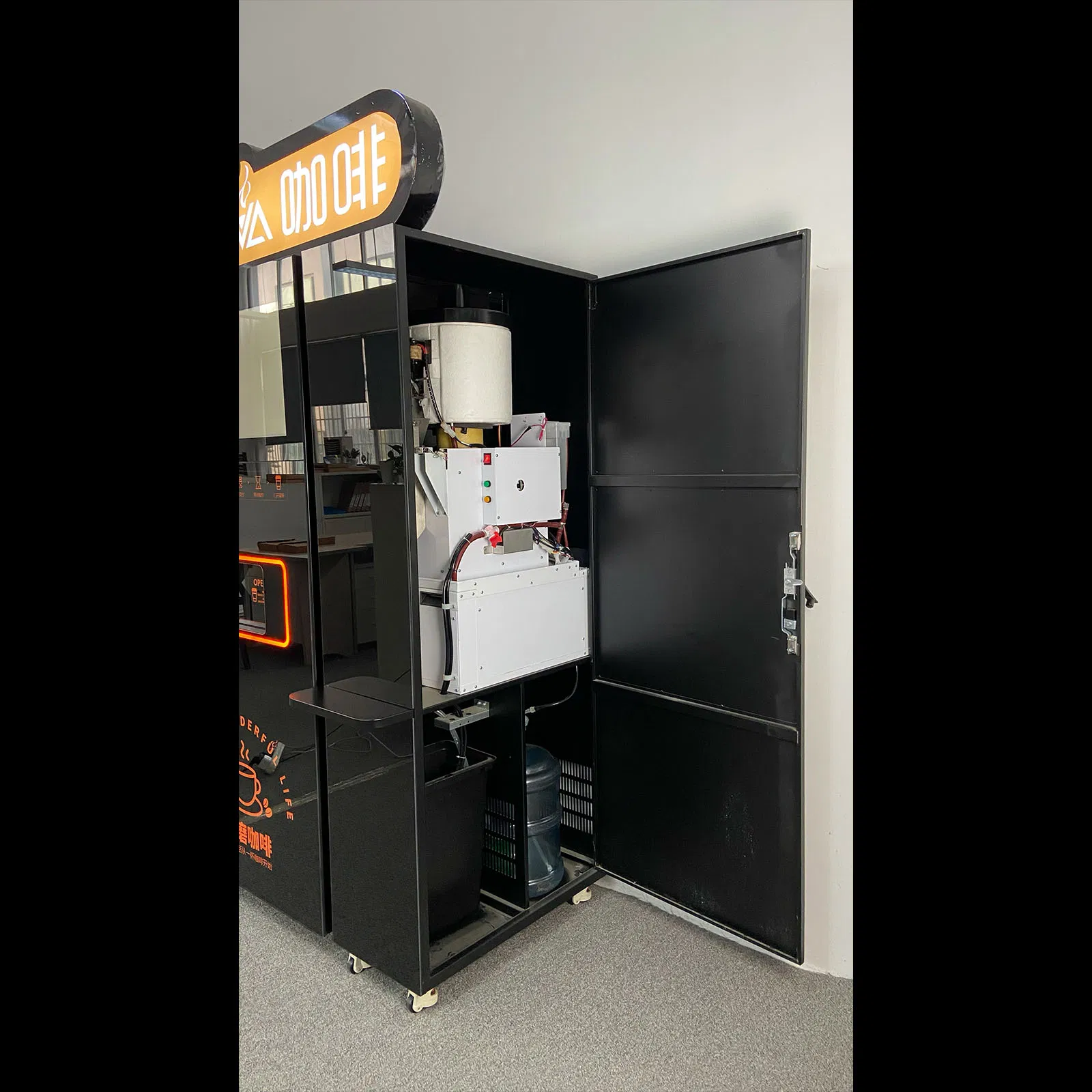 Standalone Durable IoT Payment Big Storage Free Standing Vending Coffee Machine