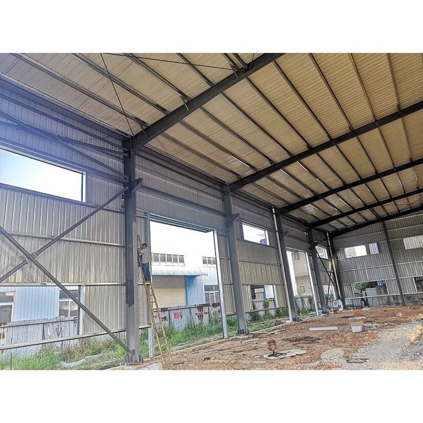 Anti-Seismic Prefabricated Light Steel Structure Warehouse Prefab Workshop with 10t Ton Crane