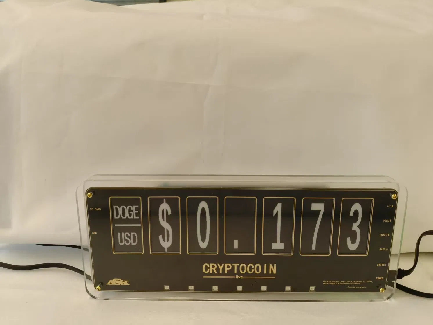 Professional Crypto Asset Dashboard for Portfolio Visualization & Risk Digital Signage Video Monitoring with Multi-Screen Stm32 Early Warning System