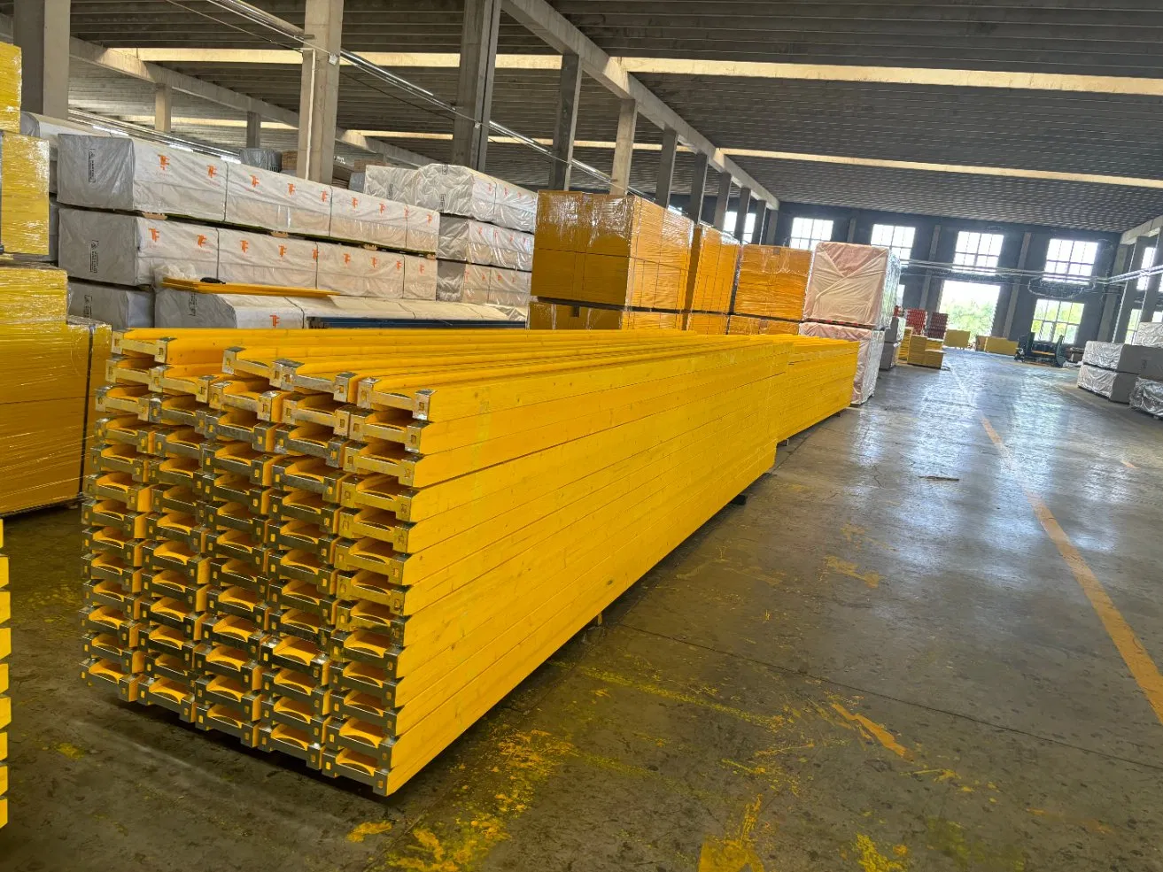 Concrete Formwork H20 Wood Beam Scaffolding Construction Timber I-Beam