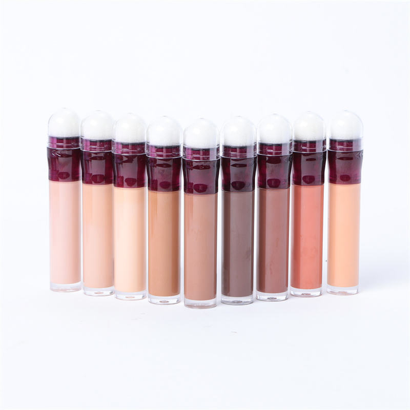 Full Coverage Liquid Concealer for Brightening Dark Circles
