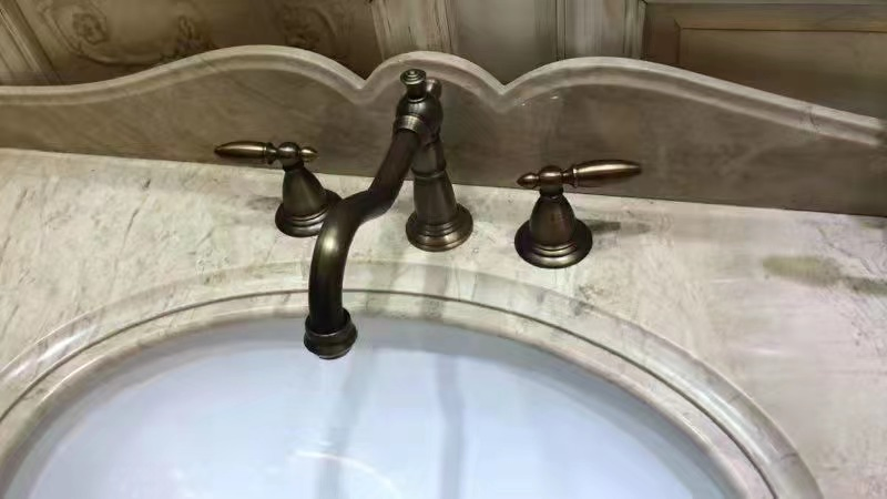 North American Styles Vessel Basin Brushed Gold Finish Bath Basin Faucet