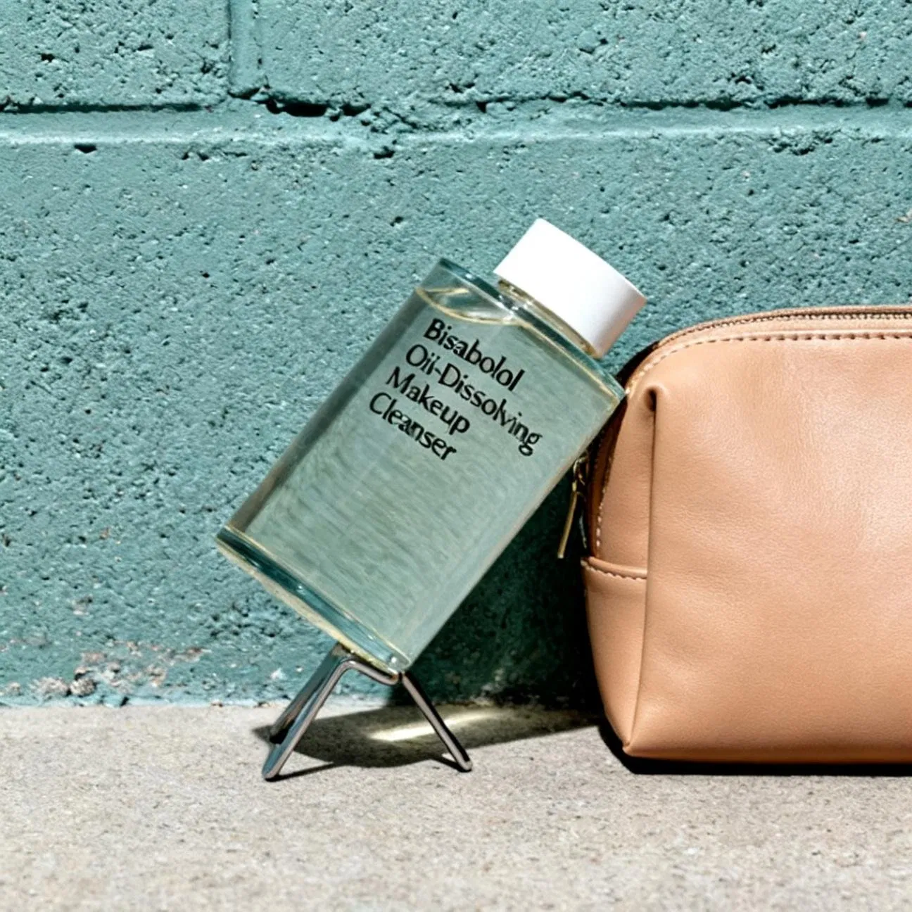 Complete Makeup Removal and Pollution Defense Face Cleanser with Moringa Seed Oil and Bisabolol for Comprehensive Skin Care