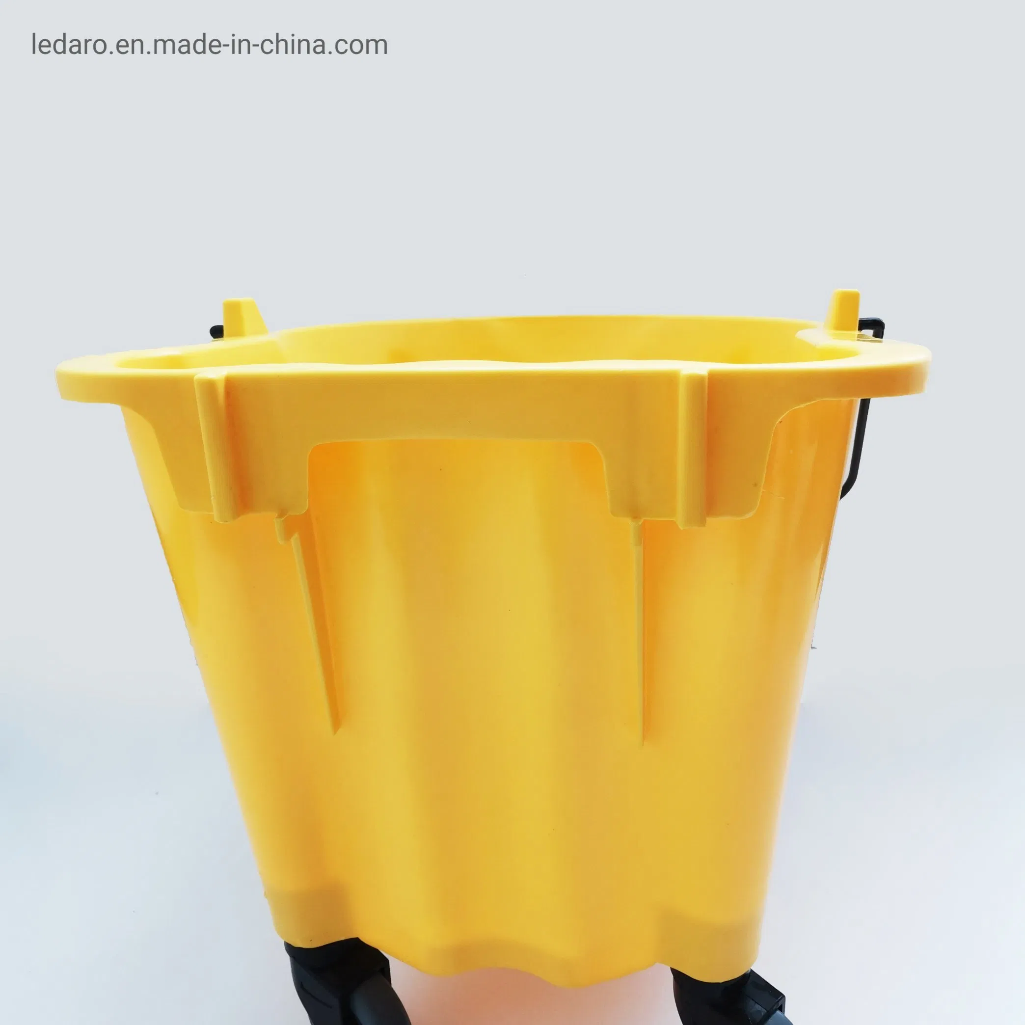 Commercial Products Wavebrake Mopping System Bucket and Side-Press Wringer Combo 36 Quart for Daily Cleaning Use