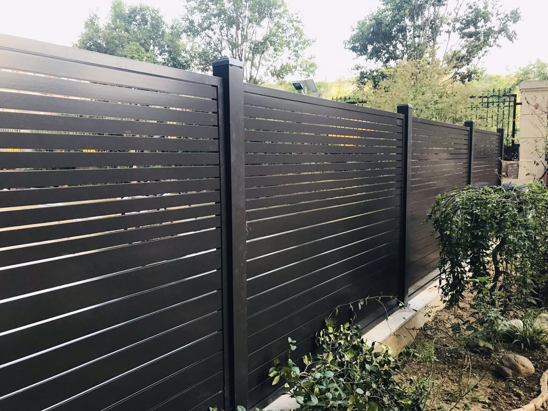 High Quality Aluminum Slat Panel Garden Wall Use Fencing Kit with Post