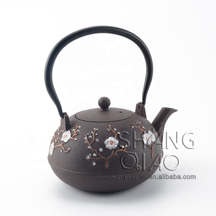 Чугунный чайник с цветами сливы, 1.2 л