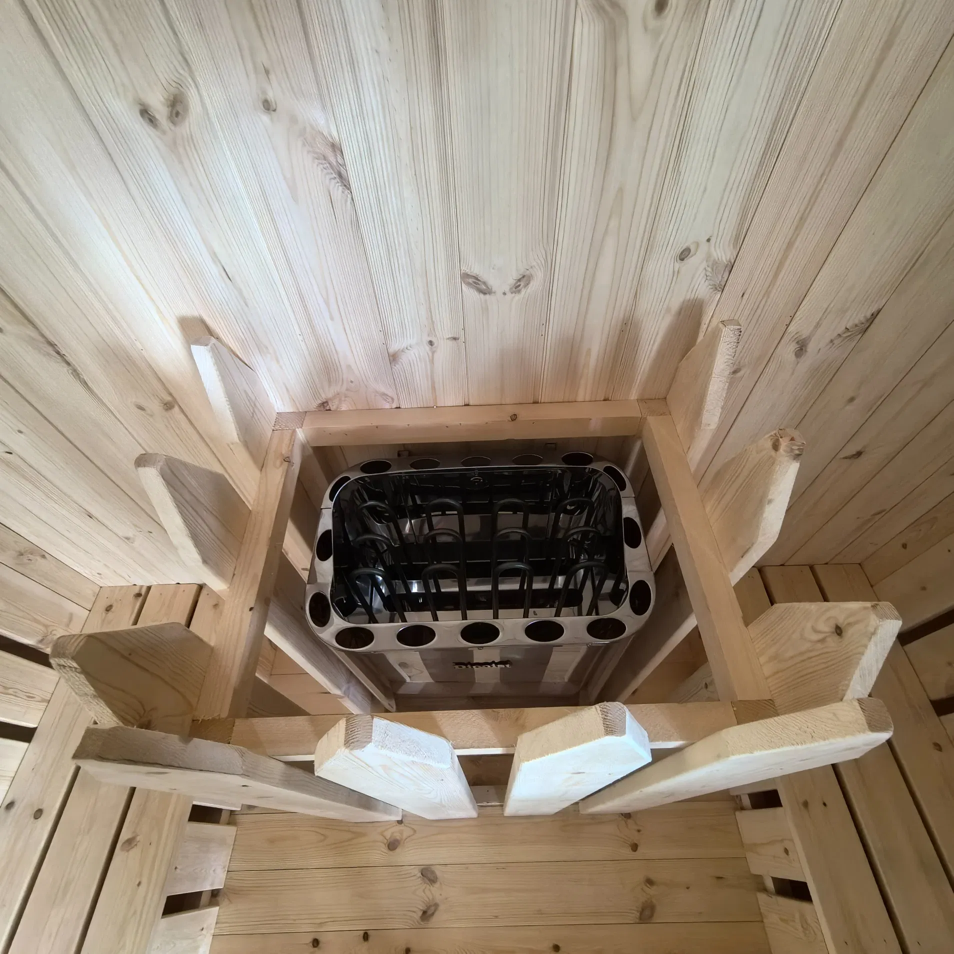 Luxurious Outdoor Container Sauna House - Waterproof and UV Resistant