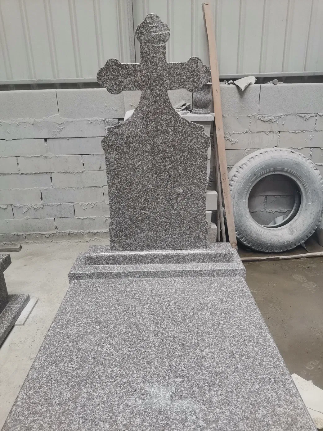 Romanian Model G664 Purple Granite Simple & Double Tombstones/Monuments with Wave Cover