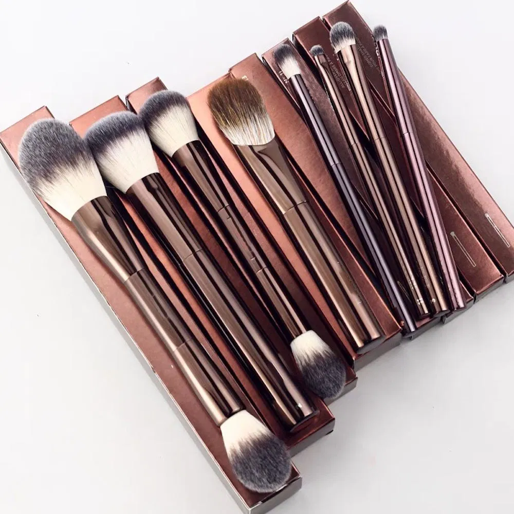 19PCS High Quality Fiber Hourglass Design Face Eye Foundation Blush Makeup Brush Set