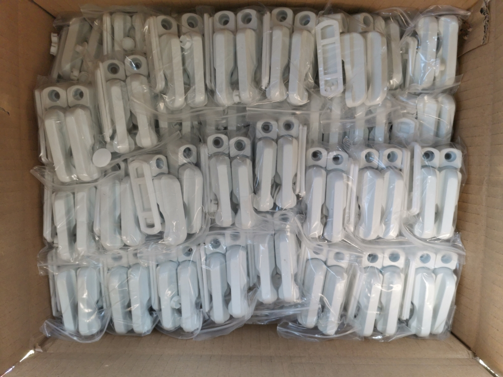 Nisen Cl04 UPVC Window Door Hardware T-Shape Locks for Outward Opening Casement Window