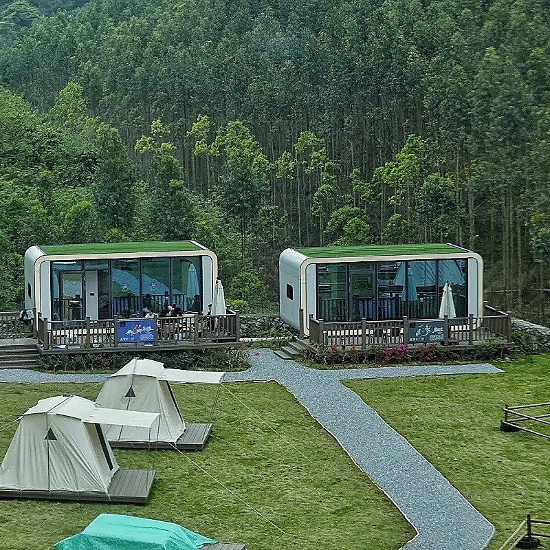 Top Supplier Prefab Apple Cabin 20FT/30FT40FT Modular Detachable House in Classic Elegant Style for High End Luxury Hotel Resort House with CE ISO Certification