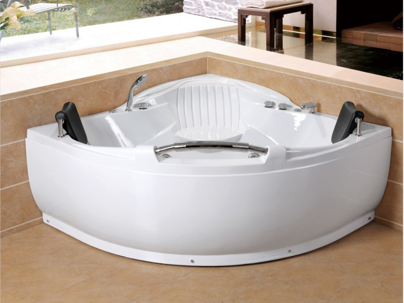 Угловая гидромассажная ванна DMAN 8002, белая