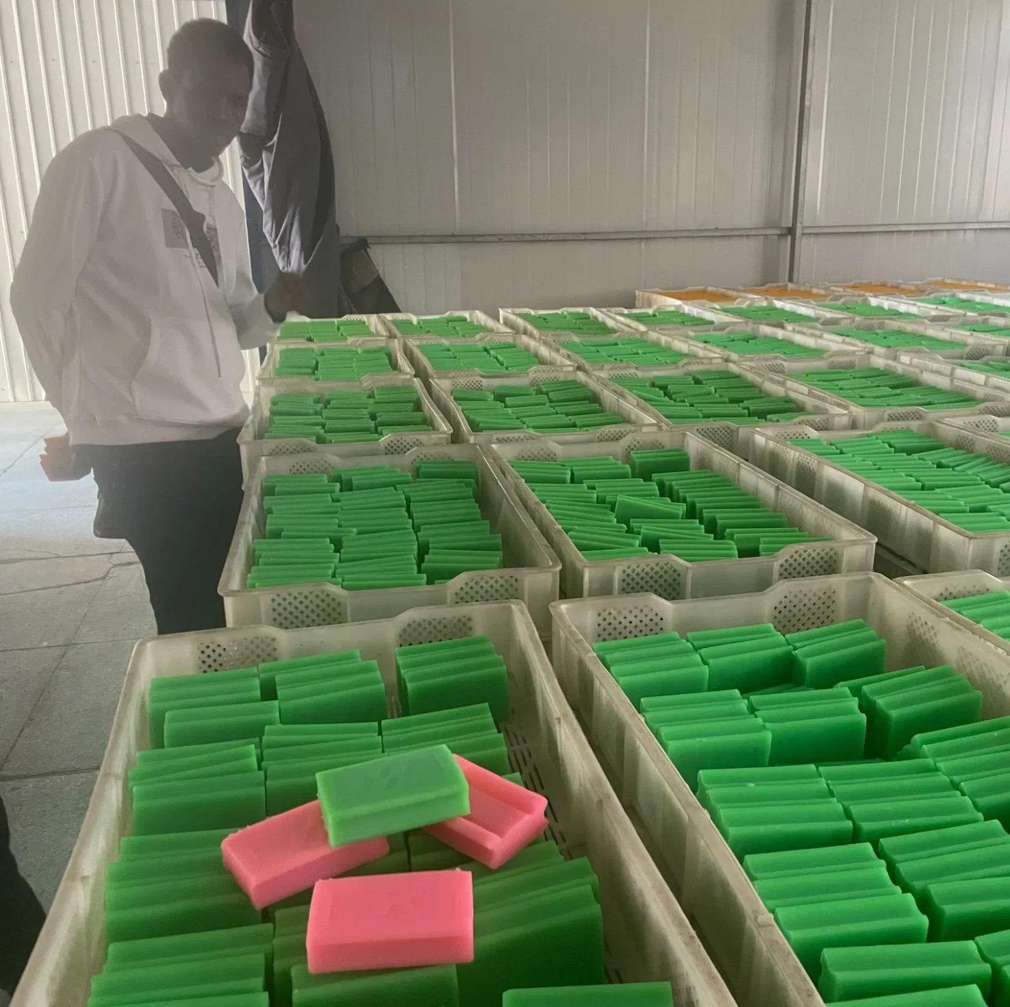 Low Cost Extruder Equipment Soap Plodder Machine Automatic Soap Plodder Machine for Bar Soap Production Bath Toilet Laundry Soap Making Machine