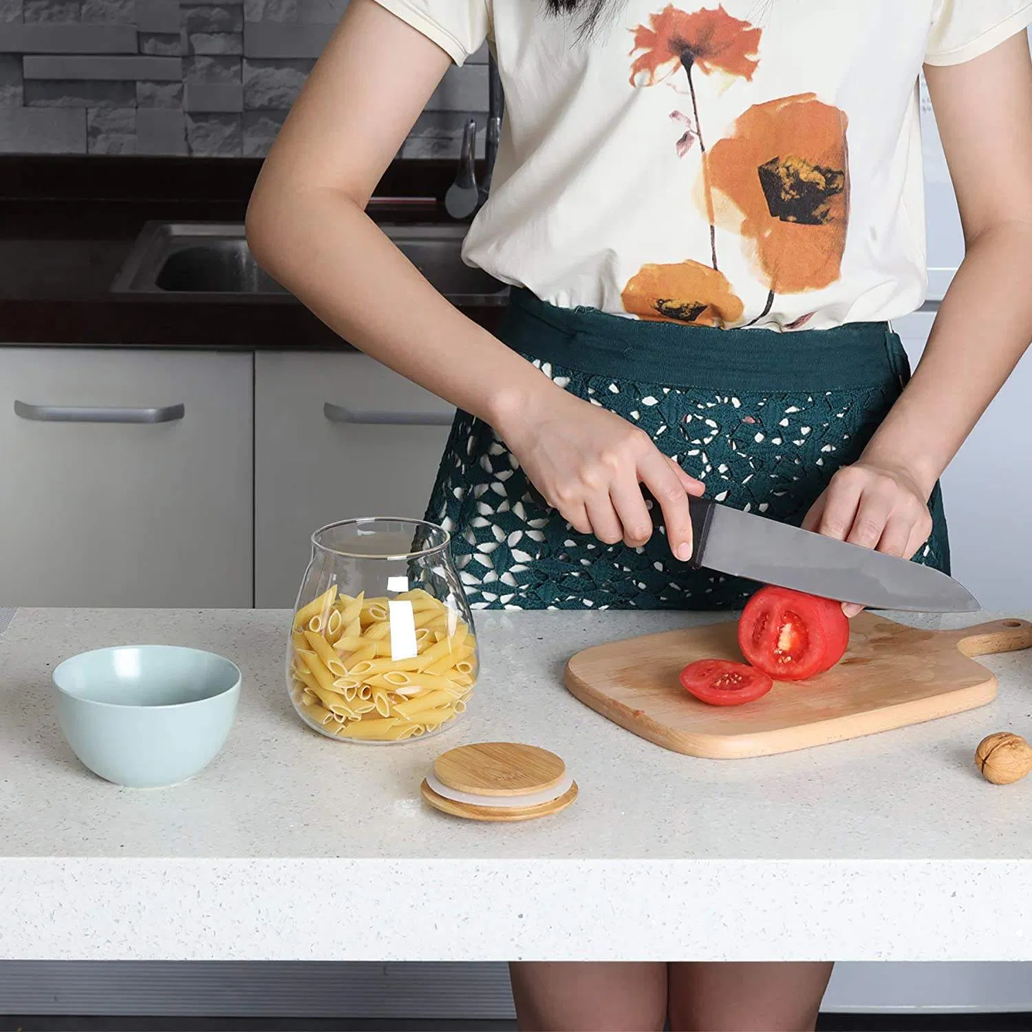 Стеклянная банка для хранения с бамбуковой крышкой