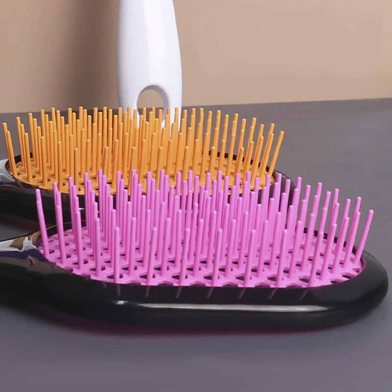 Массажная расческа Magic Hair Brush с пластиковой ручкой