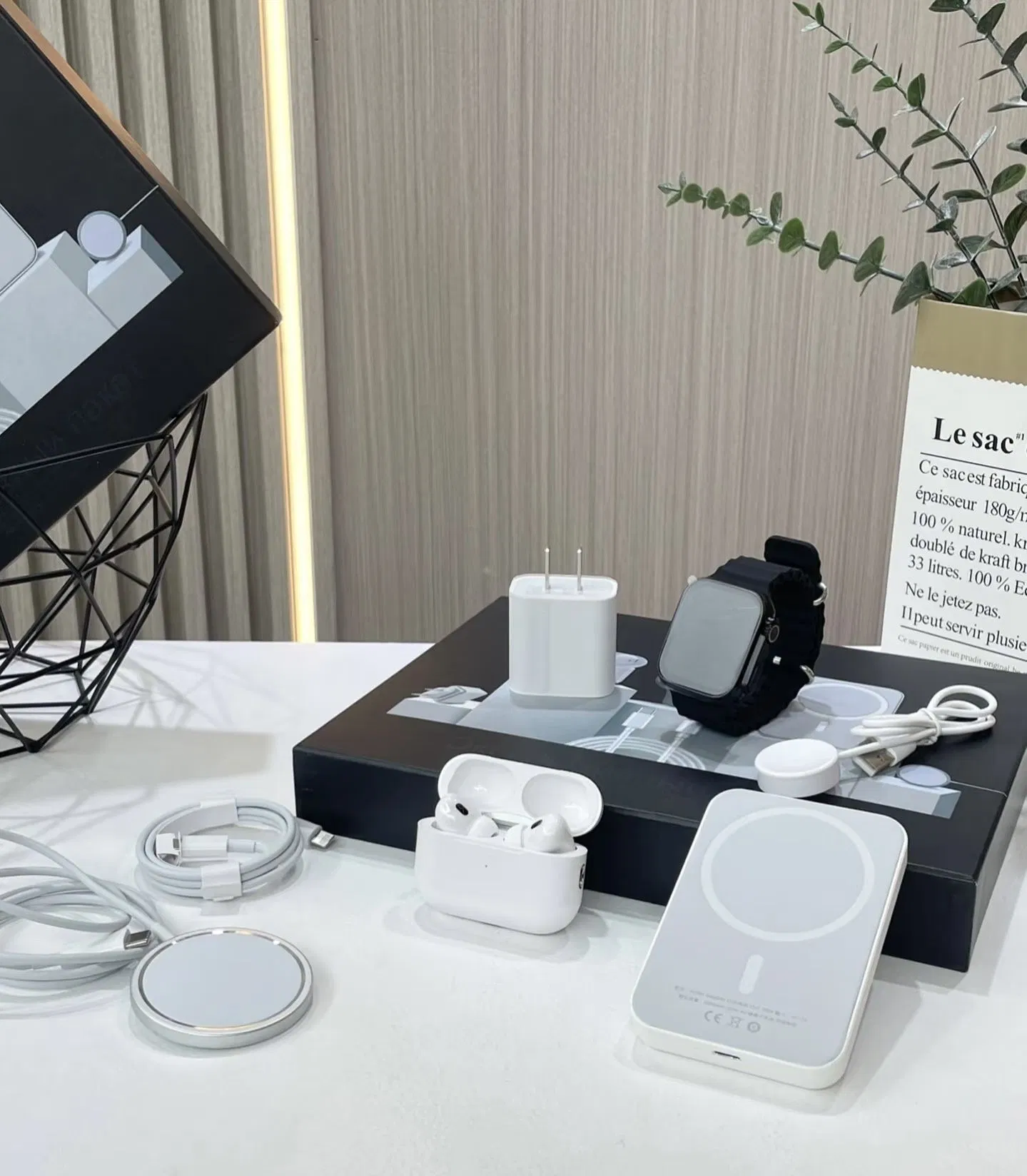 6 in 1 Air Battery Pack Charging Smartwatch Earbuds Set for EU/Us/UK